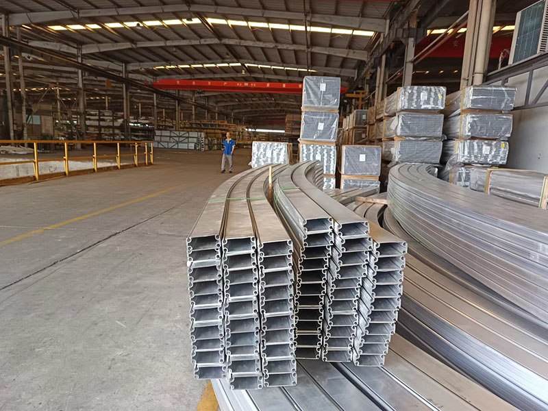 1728550680937496.jpg 散熱器鋁型材來圖加工