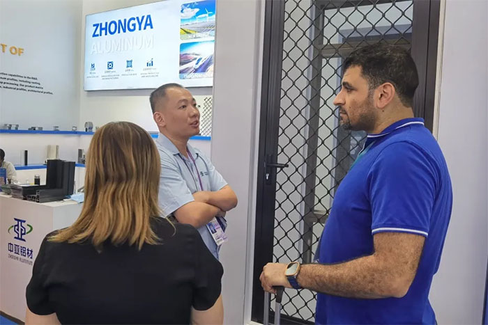 1730361912815989.jpg 廣州廣交會中亞鋁業